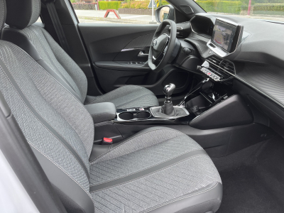 Peugeot 2008 1.2 100 Pure Tech Allure Camera 360 Keyless i-Cockpit