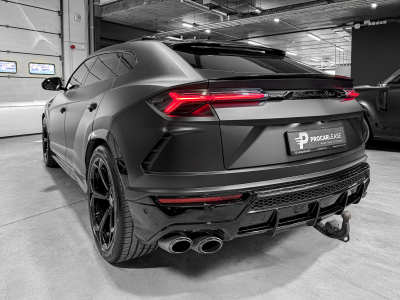 Lamborghini Urus 4.0 V8 Auto./PANO/22/360°/HUD/CARBON/VOLL
