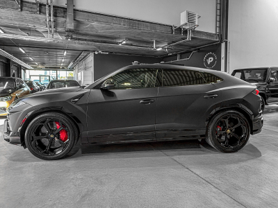Lamborghini Urus 4.0 V8 Auto./PANO/22/360°/HUD/CARBON/VOLL