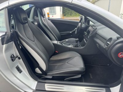 Mercedes-Benz SLK 200 MERCEDES BENZ SLK 200 KEMPRESSOR EDITION 10  LEDER