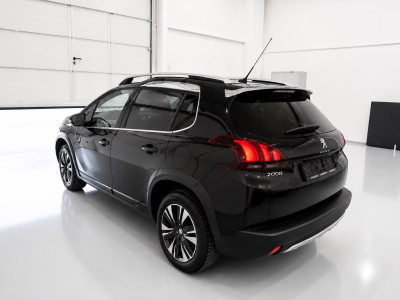 Peugeot 2008 1.2 PureTech 110 Allure