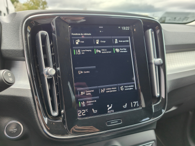 Volvo XC40 T4 RECHARGE PHEV CARPLAY GPS CAMERA SIEGES CHAUFF