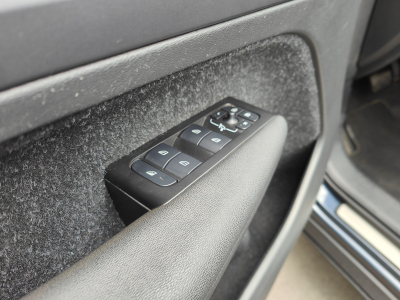 Volvo XC40 T4 RECHARGE PHEV CARPLAY GPS CAMERA SIEGES CHAUFF