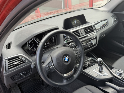 BMW 120 i FACELIFT AUTO LED NAVI