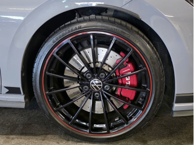 Volkswagen Golf GTI 2.0 TSI 300 CLUBSPORT ÉDITION 45 AKRAPOVIC DCC NURBURGRING PANO NAVI