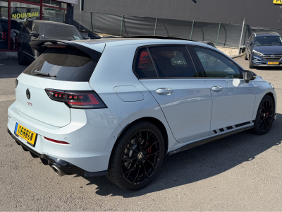 Volkswagen Golf GTI FACELIFT 2.0 TSI 300 CLUBSPORT CRYSTAL ICE BLUE IQ LIGHT HARMAN KARDON PANO NAVI