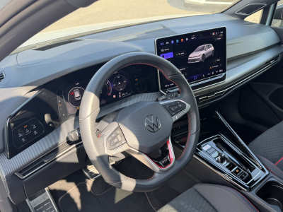 Volkswagen Golf GTI FACELIFT 2.0 TSI 300 CLUBSPORT CRYSTAL ICE BLUE IQ LIGHT HARMAN KARDON PANO NAVI