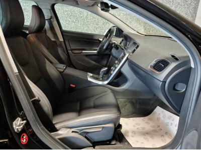 Volvo V60 Cross Country D3 GEARTRONIC CUIR NAVI