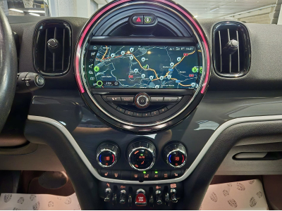 MINI Cooper SD Countryman ALL4 HEAD UP PANO LED NAVI