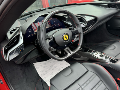 Ferrari SF90 Spider REPRISES POSSIBLE ... INZAHLUNGEN MÖGLICH Full options Great best comfort seats 1 HAND
