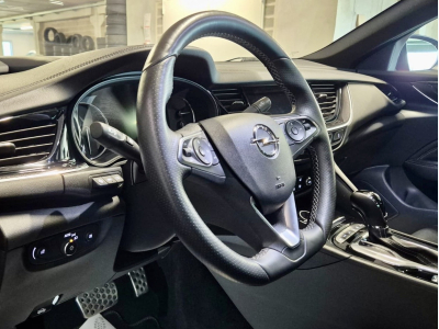 Opel Insignia 2.0 BITURBO D GSI 4X4 Schalensportsitze HEAD UP BOSE PANO CUIR NAVI