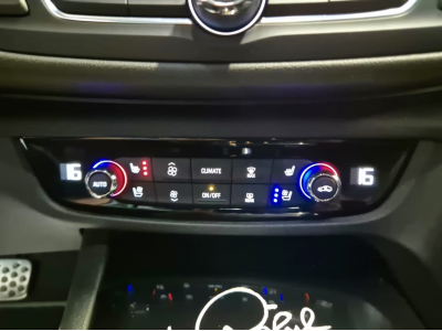Opel Insignia 2.0 BITURBO D GSI 4X4 Schalensportsitze HEAD UP BOSE PANO CUIR NAVI