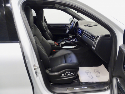 Porsche Cayenne 4.0 TURBO PSCB SPORT DESIGN CARBON APPROVED Hinterradlenkung Roues Directionnels arrière