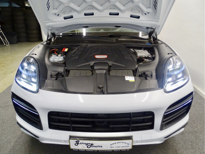 Porsche Cayenne 4.0 TURBO PSCB SPORT DESIGN CARBON APPROVED Hinterradlenkung Roues Directionnels arrière