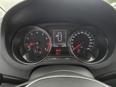 Volkswagen Polo 1.2 TSI CLIM AUTO GPS BLUETOOTH