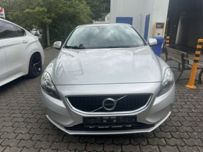 Volvo V40 VOLVO V40 OCEAN RACE 2.0 D LEDER LED NAVI AHK