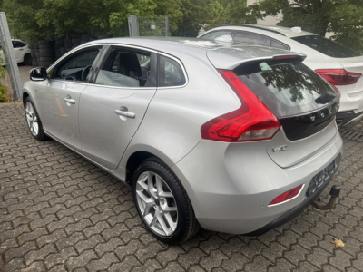 Volvo V40 VOLVO V40 OCEAN RACE 2.0 D LEDER LED NAVI AHK