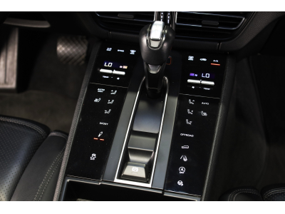 Porsche Macan III S