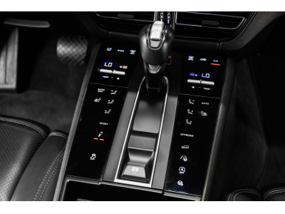 Porsche Macan III S