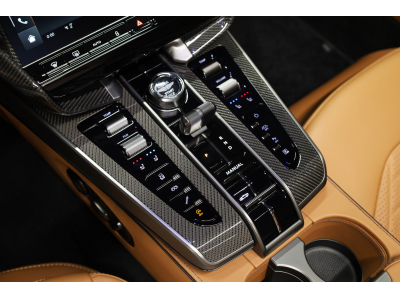 Aston Martin Vanquish Volante V12 Twin Turbo - Minotaur Green