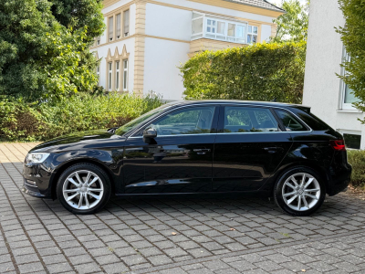 Audi A3 Sportback ambiente/DSG/1.HAND/