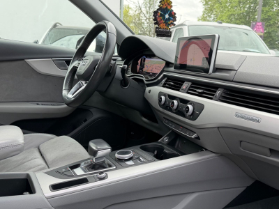 Audi A4 Allroad quattro 45 TFSI 180 KW / Pano /