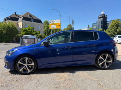 Peugeot 308 GT 165PS/Panoramdach/Navi/Automatik/1.Hand/