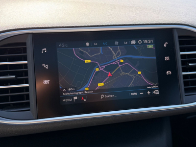 Peugeot 308 GT 165PS/Panoramdach/Navi/Automatik/1.Hand/