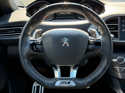 Peugeot 308 GT 165PS/Panoramdach/Navi/Automatik/1.Hand/