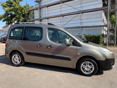 Peugeot Partner Tepee HDI/2xSchiebetüren/Klima/AHK