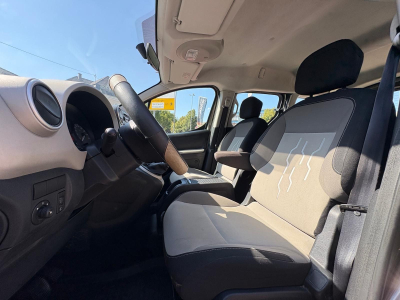 Peugeot Partner Tepee HDI/2xSchiebetüren/Klima/AHK