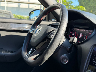 Skoda Octavia Combi RS 245