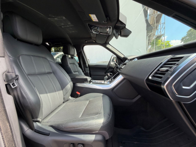 Land-Rover Range Rover Sport HSE P300/HEADUP/7XSITZER/