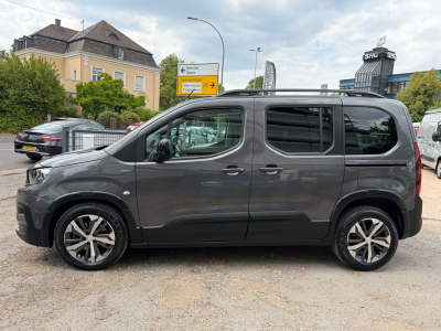 Peugeot Rifter BlueHDi 130 GT L1 5-Sitzer7AUTOMATIK/PANO