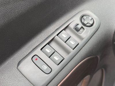 Peugeot Rifter BlueHDi 130 GT L1 5-Sitzer7AUTOMATIK/PANO