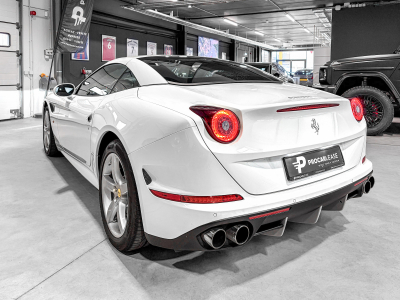 Ferrari California California T / 3.9 V8 / 4-Sitzer /