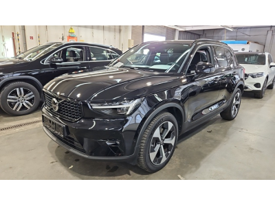 Volvo XC40 B3 Plus Dark DCT