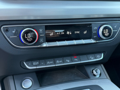 Audi Q5 quattro 2x S-Line/Cockpit/Voll