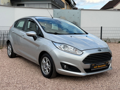 Ford Fiesta Titanium/5xTürer/Klimaautomatik/Alu