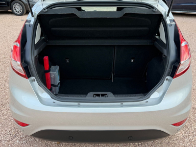 Ford Fiesta Titanium/5xTürer/Klimaautomatik/Alu