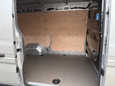 Renault Master 150 AT9 L2H2 NAVY/AHK/Kamera/Holz