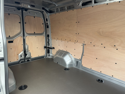 Renault Master 150 AT9 L2H2 NAVY/AHK/Kamera/Holz