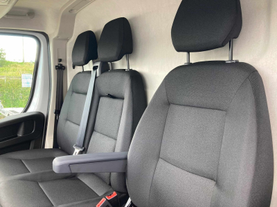 Peugeot Boxer 2.2 BlueHDI 180 EAT8 L4H2