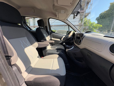 Peugeot Partner Tepee HDI/2xSchiebetüren/Klima/AHK