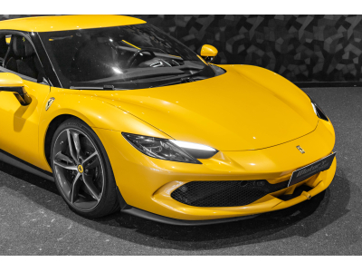 Ferrari 296 GTB GIALLO TRIPLO STRATO EXTRARANGE