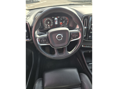 Volvo XC40 XC 40 D4 AWD PANO,HARMAN/K,360GRAD,ACC,1.HD,SH
