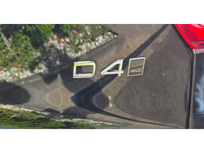 Volvo XC40 XC 40 D4 AWD PANO,HARMAN/K,360GRAD,ACC,1.HD,SH