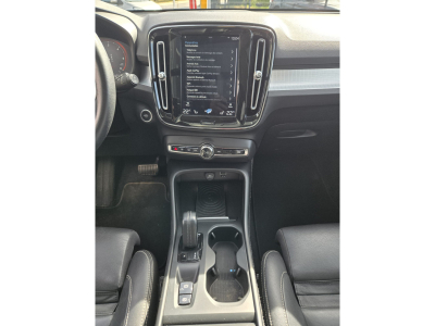 Volvo XC40 XC 40 D4 AWD PANO,HARMAN/K,360GRAD,ACC,1.HD,SH