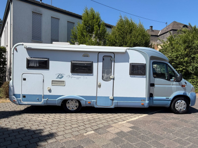 BUERSTNER  DELFIN T 695 3.0