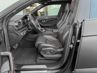Lamborghini Urus 4.0 V8 Auto./PANO/22/360°/HUD/CARBON/VOLL